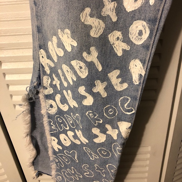 Distressed Jeans - Picture 2 of 4